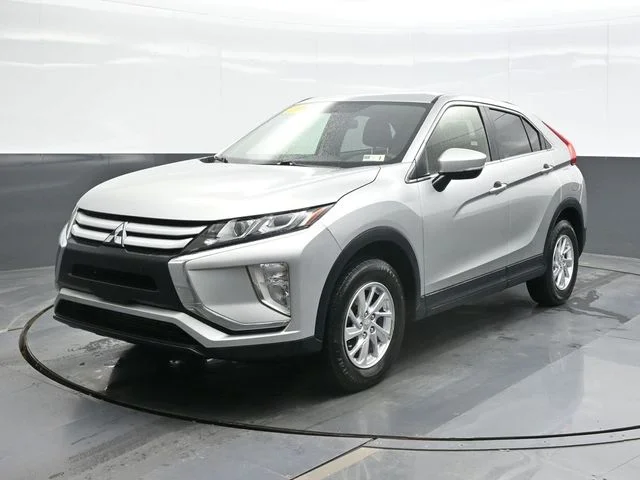 2019 Mitsubishi Eclipse Cross ES S-AWC's photo