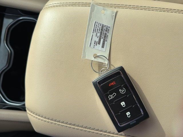 Used 2021 Bright White Clearcoat Jeep Limited image 27