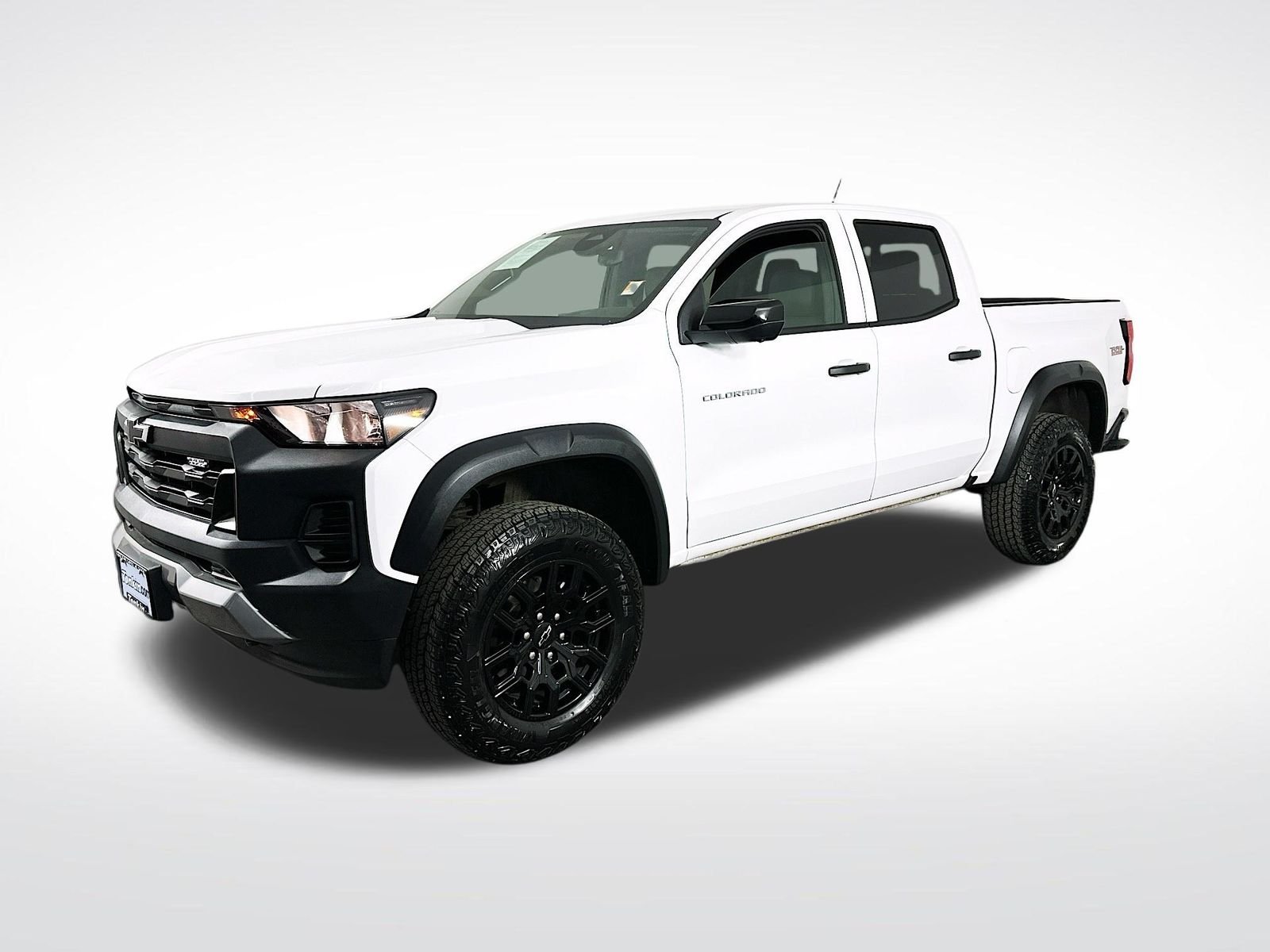 Used 2026 Summit White Chevrolet Trail Boss image 4