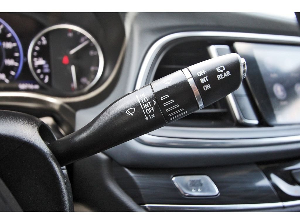 Used 2024 White Buick Premium Group image 17
