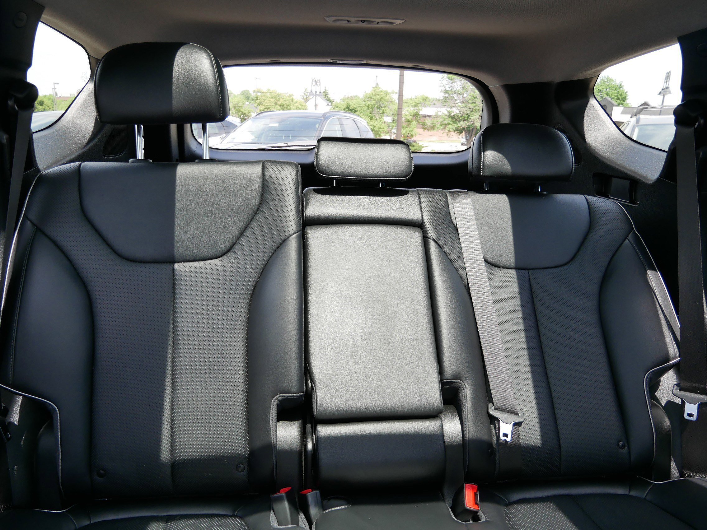 2023 Hyundai Santa Fe Limited - Photo 13