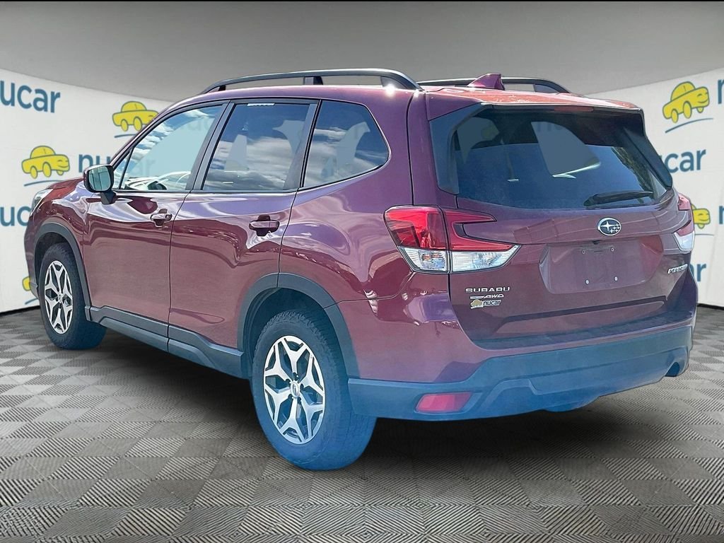 Used 2021 Crimson Red Pearl Subaru Premium image 4
