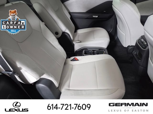 Used 2025  Lexus 350 Luxury image 22
