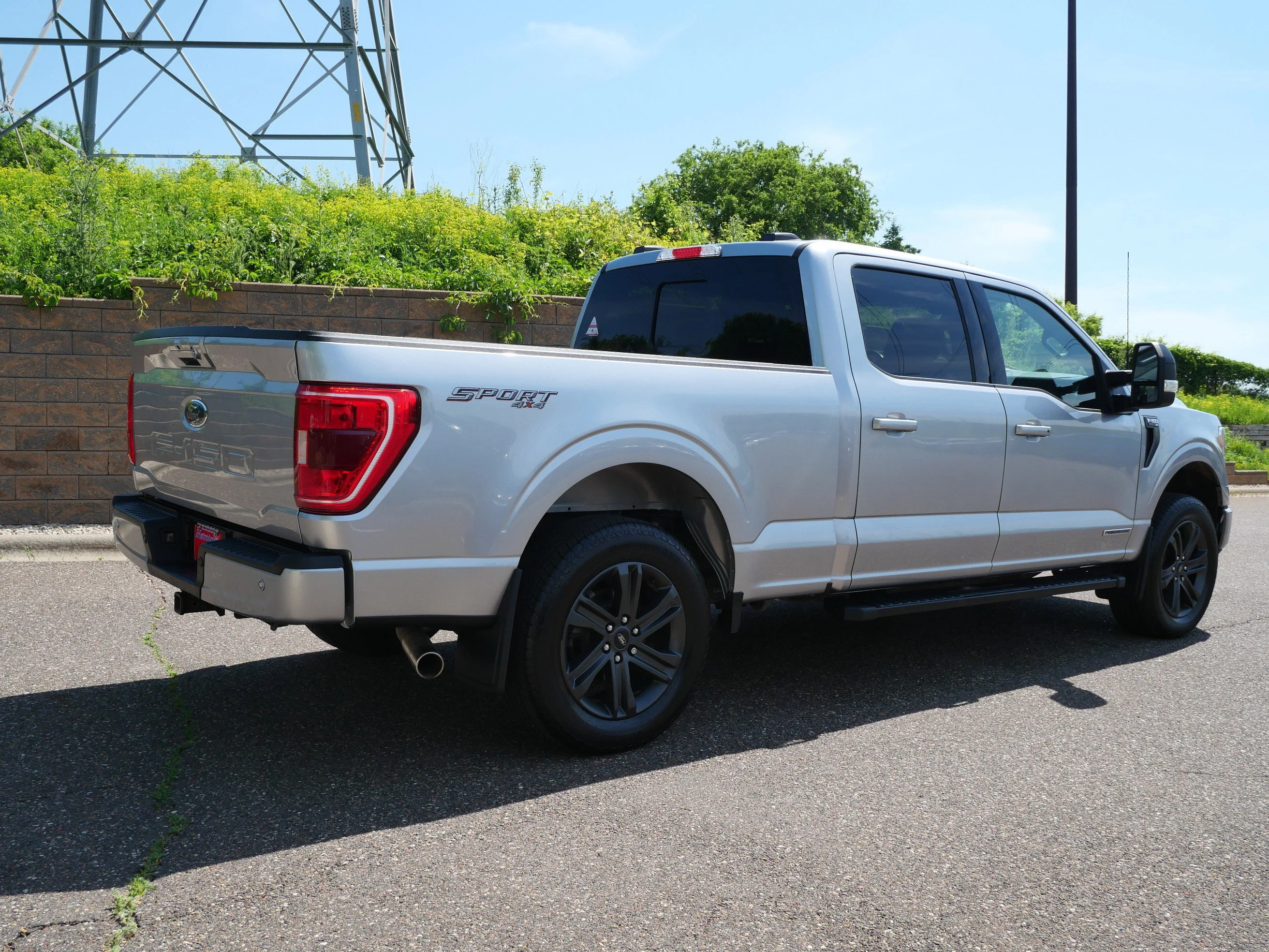 Certified Used 2023 Iconic Silver Metallic Ford XLT image 6