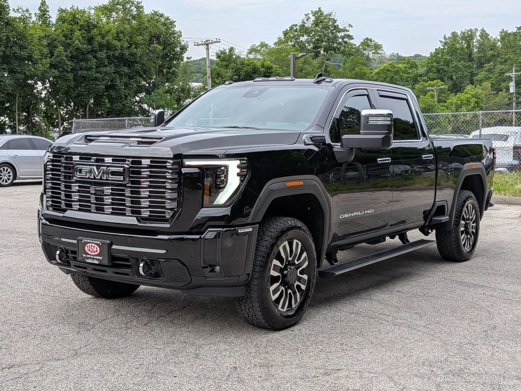 Used 2026 Black GMC Denali Ultimate image 11