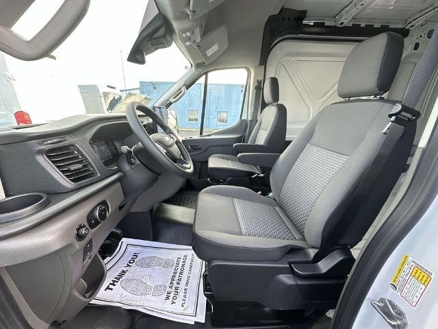 New 2026 Oxford White Ford Cargo Van image 37