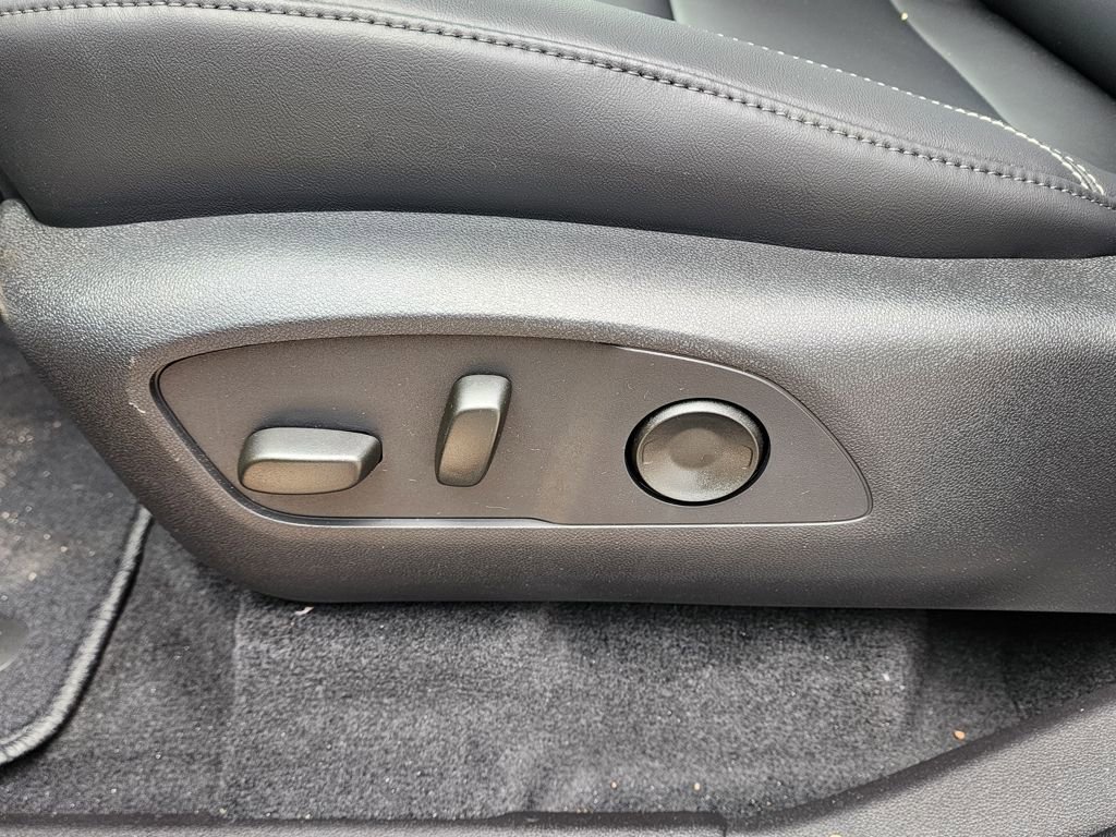 2026 GMC Acadia Elevation - Photo 17