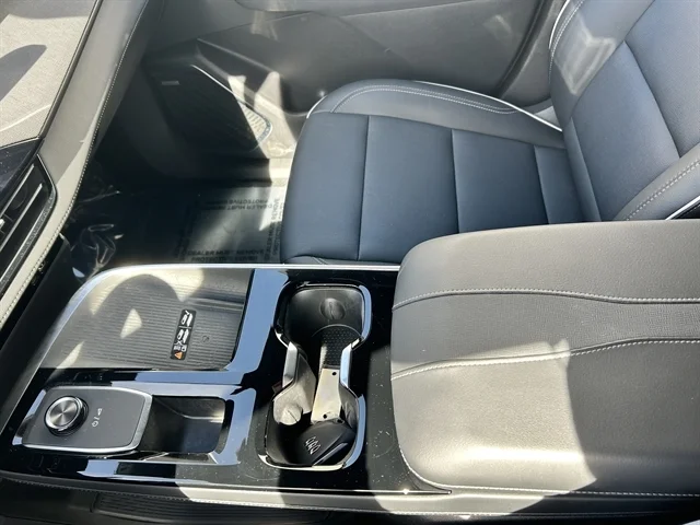 Used 2025 BLACK BUICK Preferred image 35