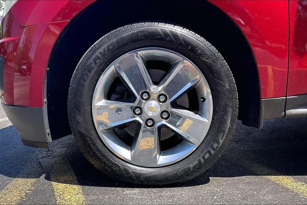 Used 2013 Red Chevrolet LT image 10