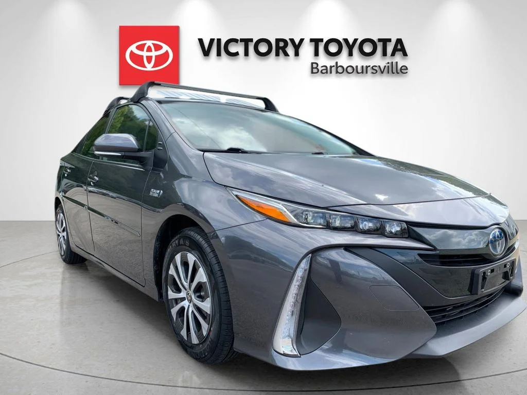 Used 2022 Gray Toyota XLE image 5