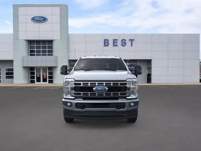 New 2026 Oxford White Ford XL image 9