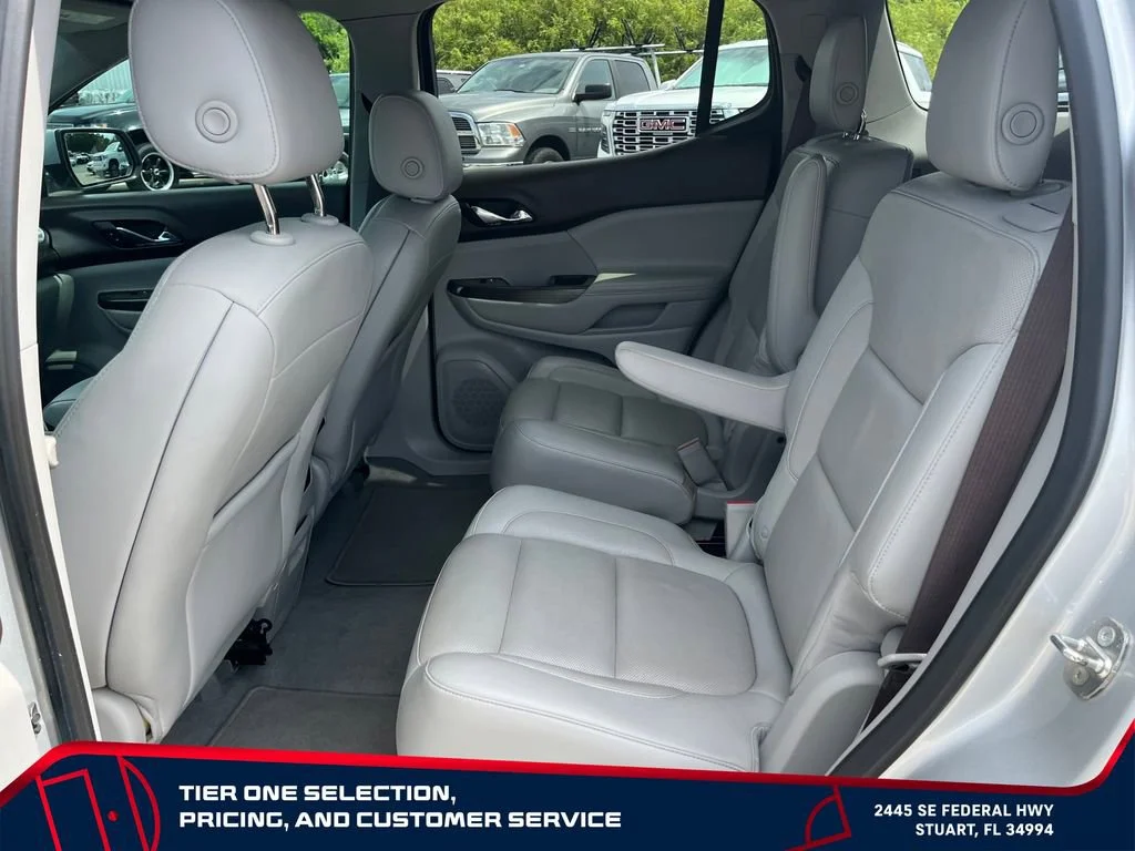 Used 2018 QUICKSILVER METALLIC GMC SLT image 11