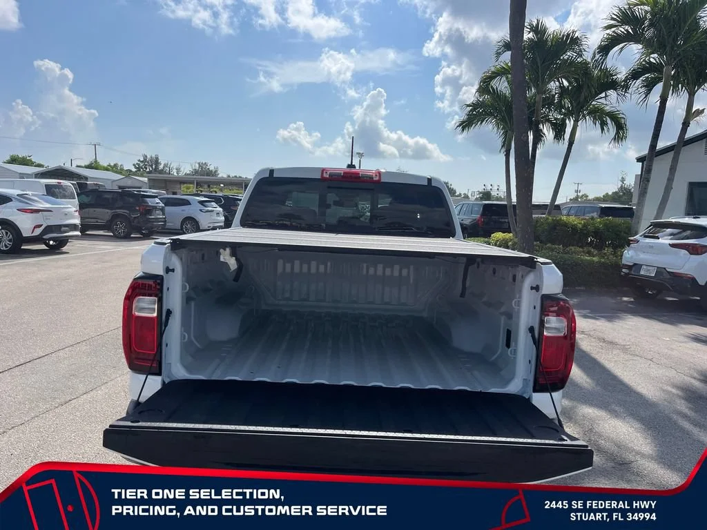 New 2026 Summit White GMC Elevation image 10