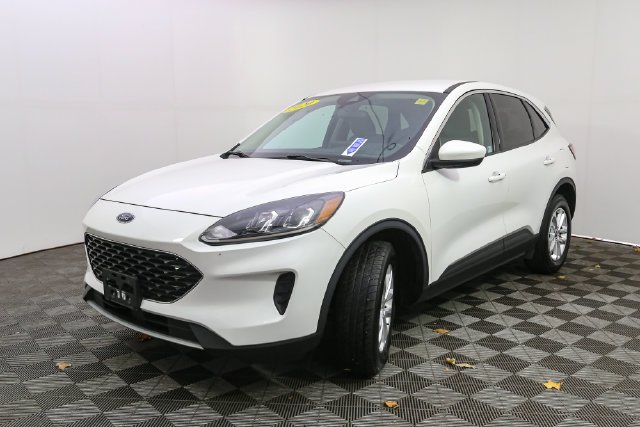 Used 2020 White Ford SE image 5
