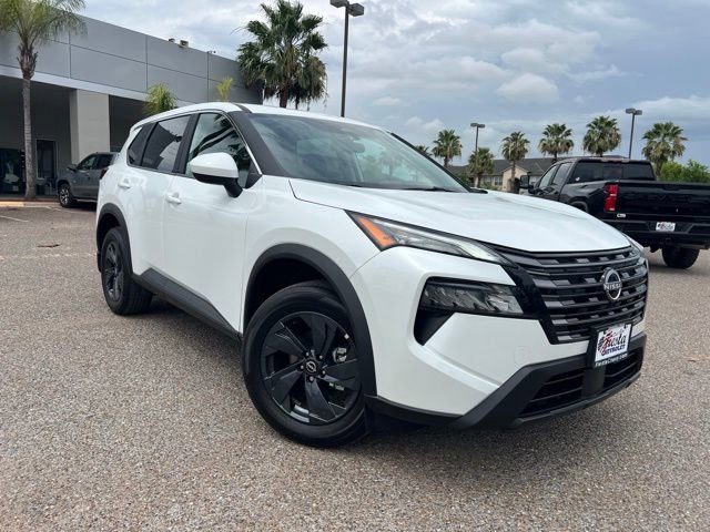2026 Nissan Rogue SV FWD's photo