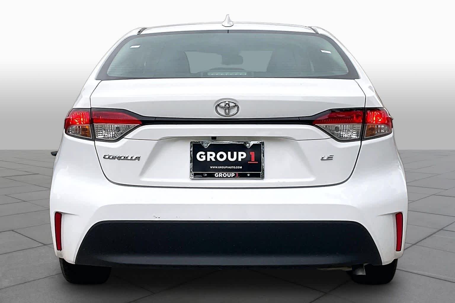 Used 2024 Ice Cap Toyota LE image 5