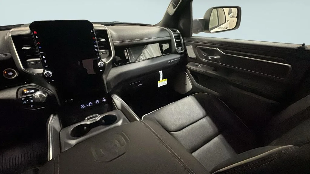 2026 RAM 1500 Laramie - Photo 9