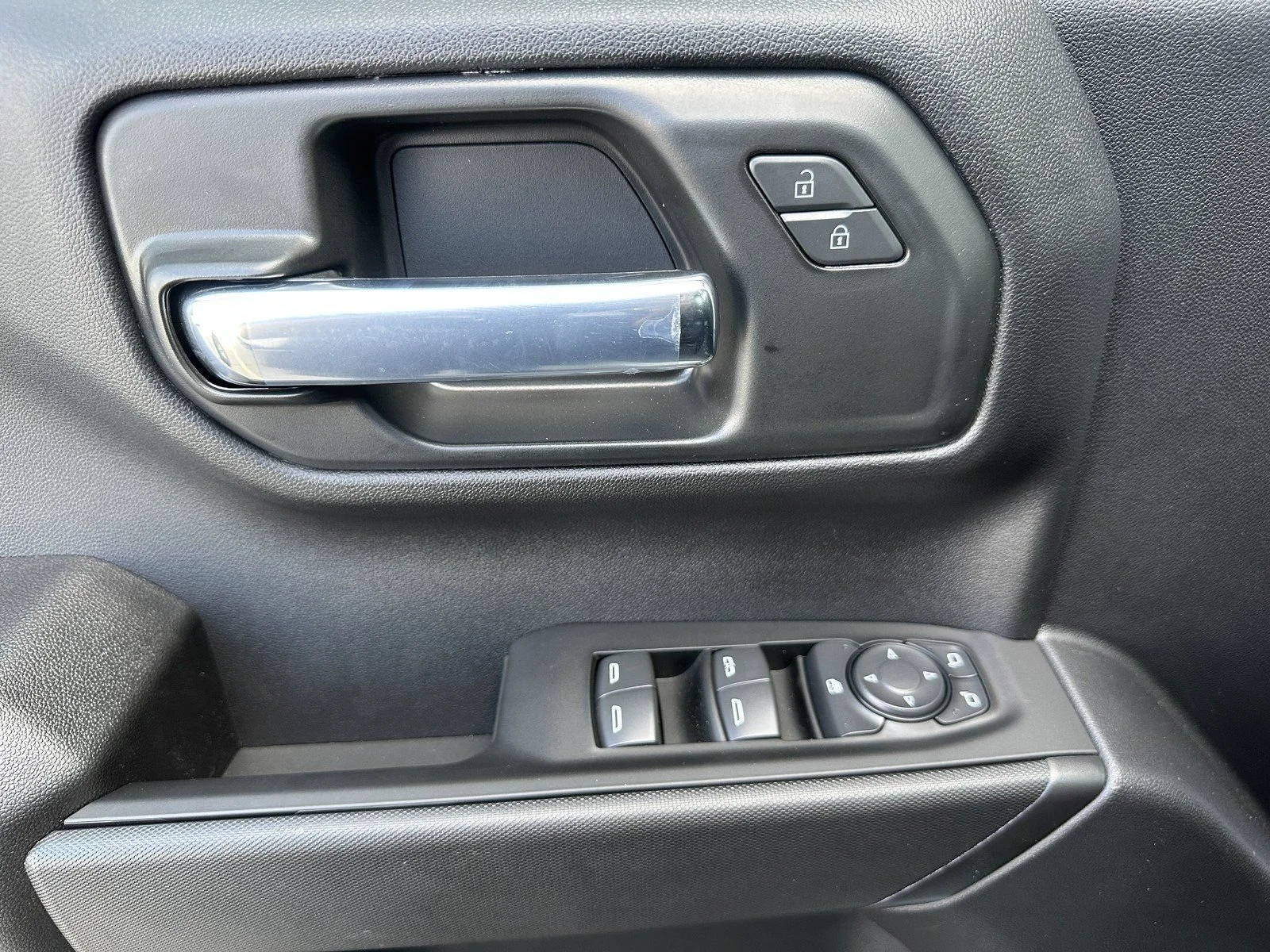 2026 Chevrolet Silverado 1500 Custom - Photo 11