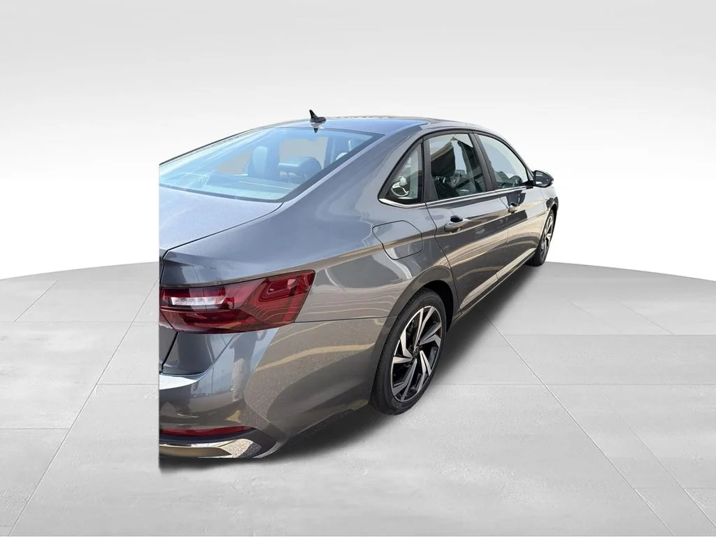 Used 2025 Platinum Gray Metallic Volkswagen 1.5T SEL image 9