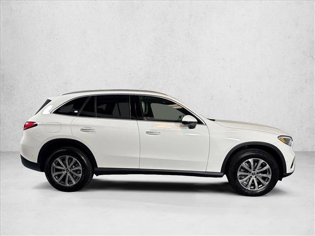 New 2026 Polar White Mercedes-Benz GLC 300 image 33