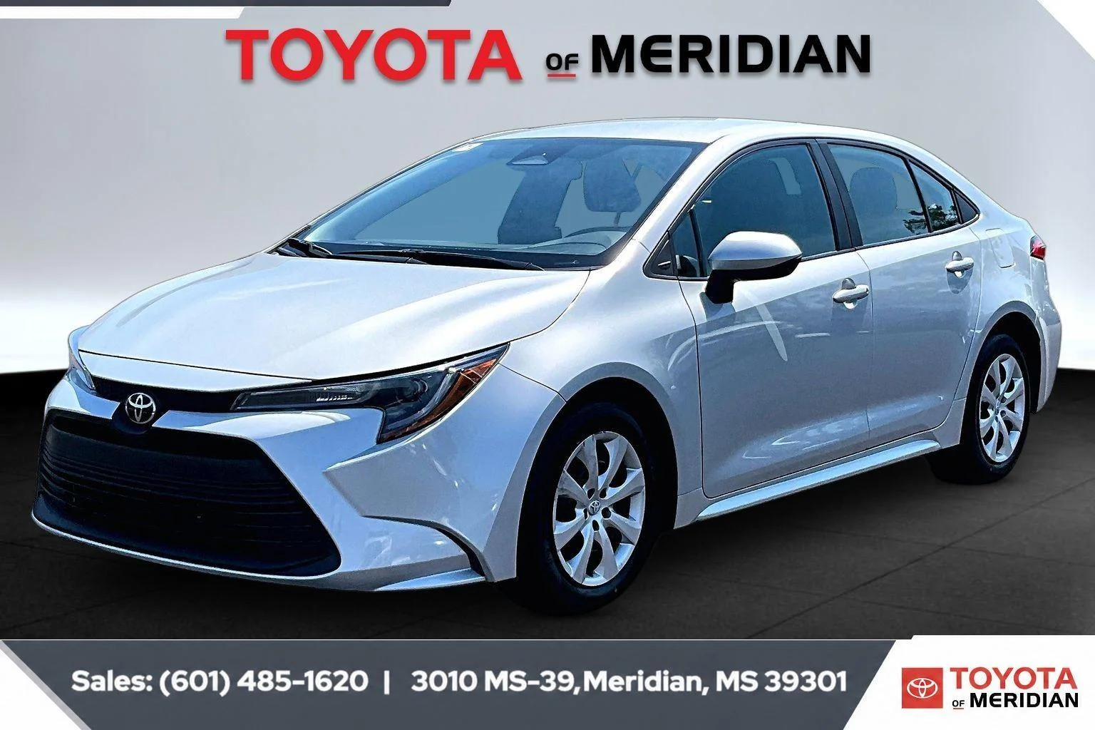 Used 2024 Classic Silver Metallic Toyota LE image 10