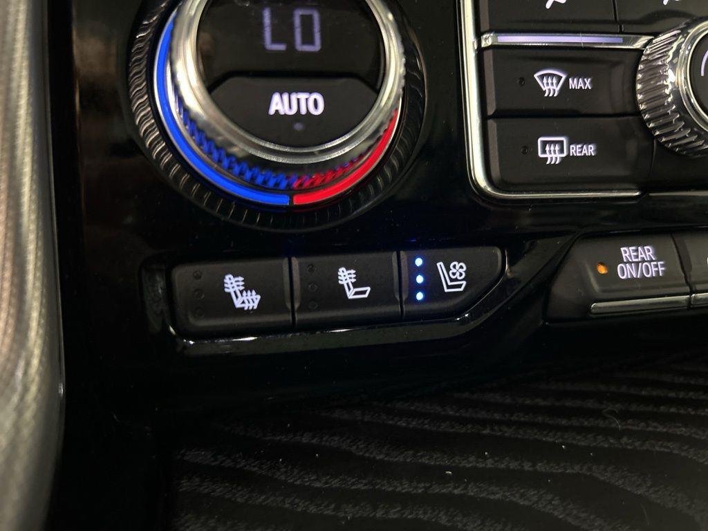 Used 2021 Onyx Black GMC Denali image 25