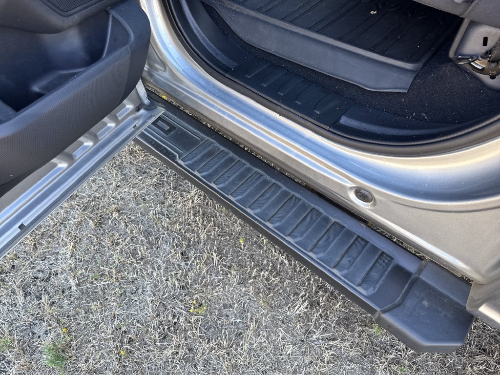 Used 2024 Silver Ford XLT image 12