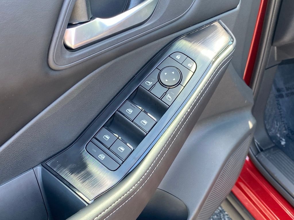 2026 Nissan Rogue SV - Photo 13