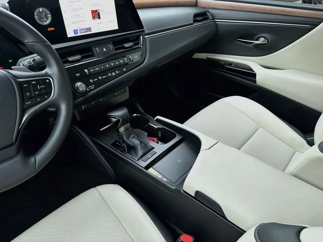 Certified Used 2023 Green Lexus 350 image 22