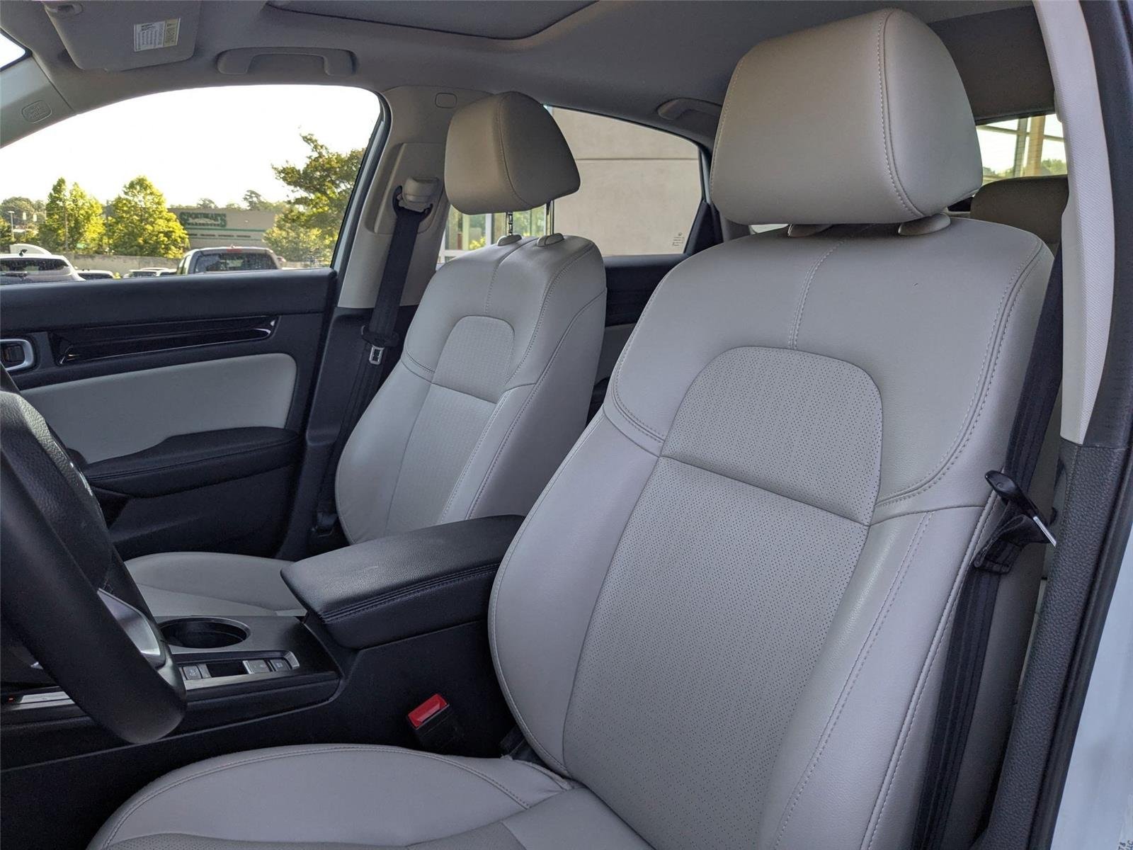 Used 2024 Platinum White Pearl Honda EX-L image 14