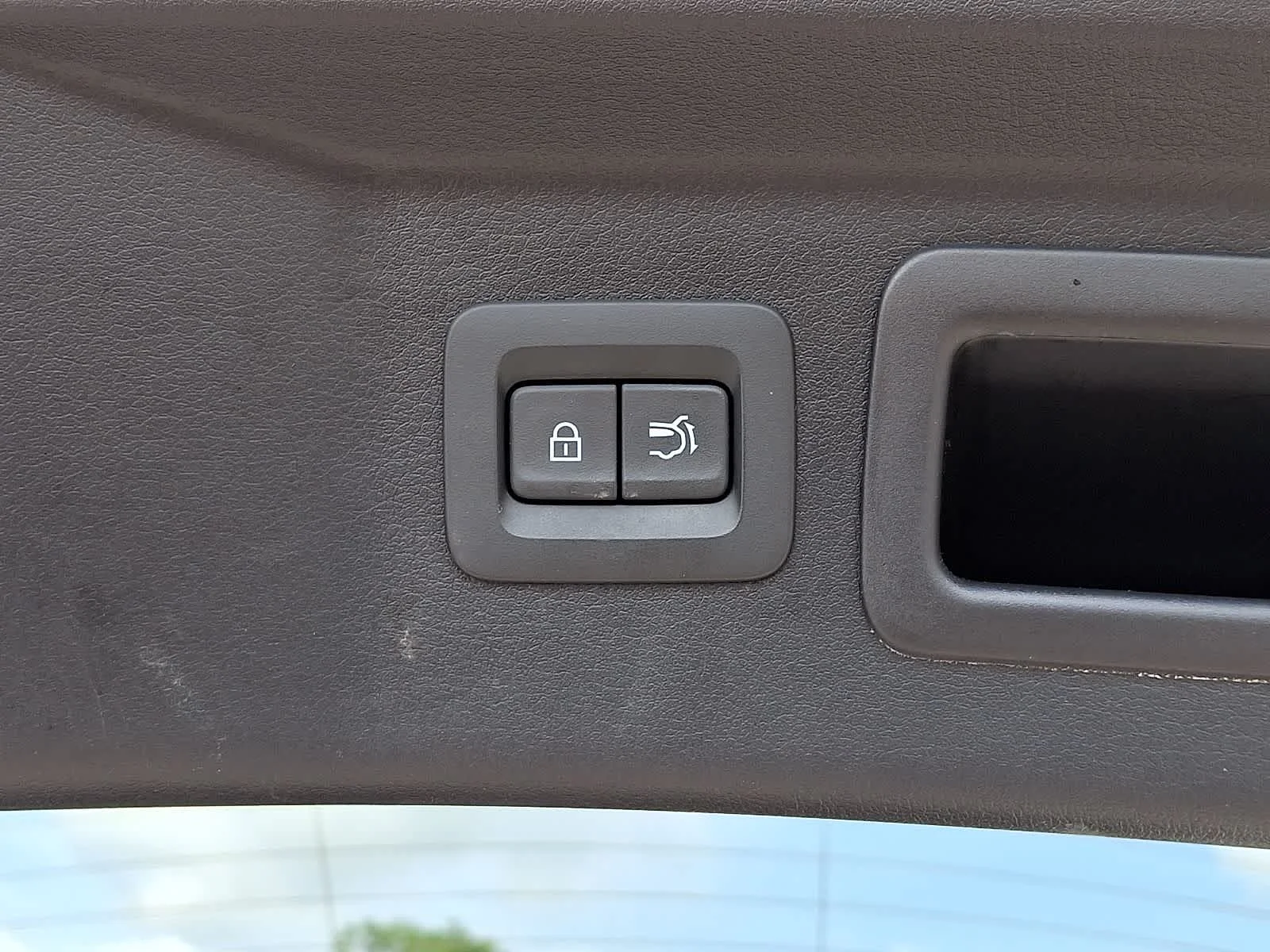 Used 2025 Rhodium White Premium Mazda Preferred Package image 32