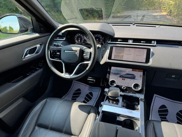 Certified Used 2023 Carpathian Gray Premium Metallic Land Rover R-Dynamic S MHEV image 28