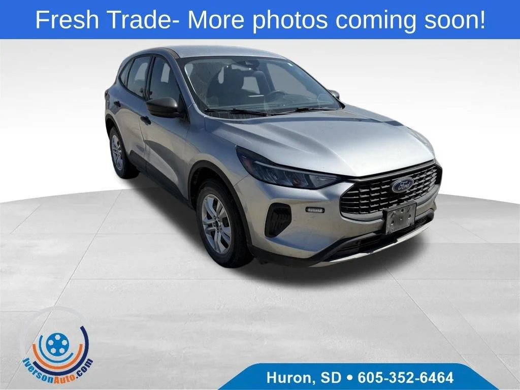 Used 2023 Silver Ford Base image 1