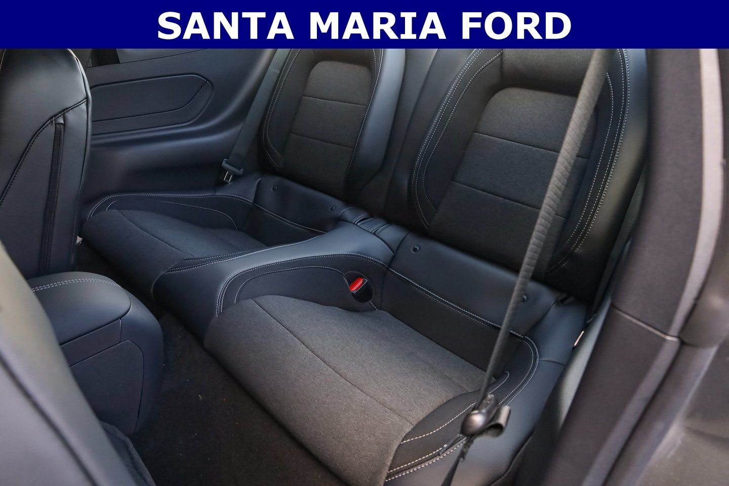 2025 Ford Mustang EcoBoost Fastback - Photo 26