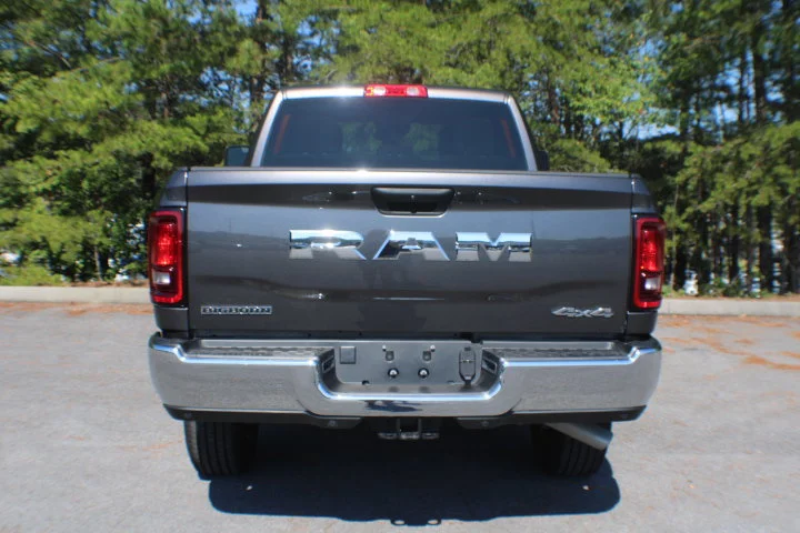Used 2025  Ram Big Horn image 18