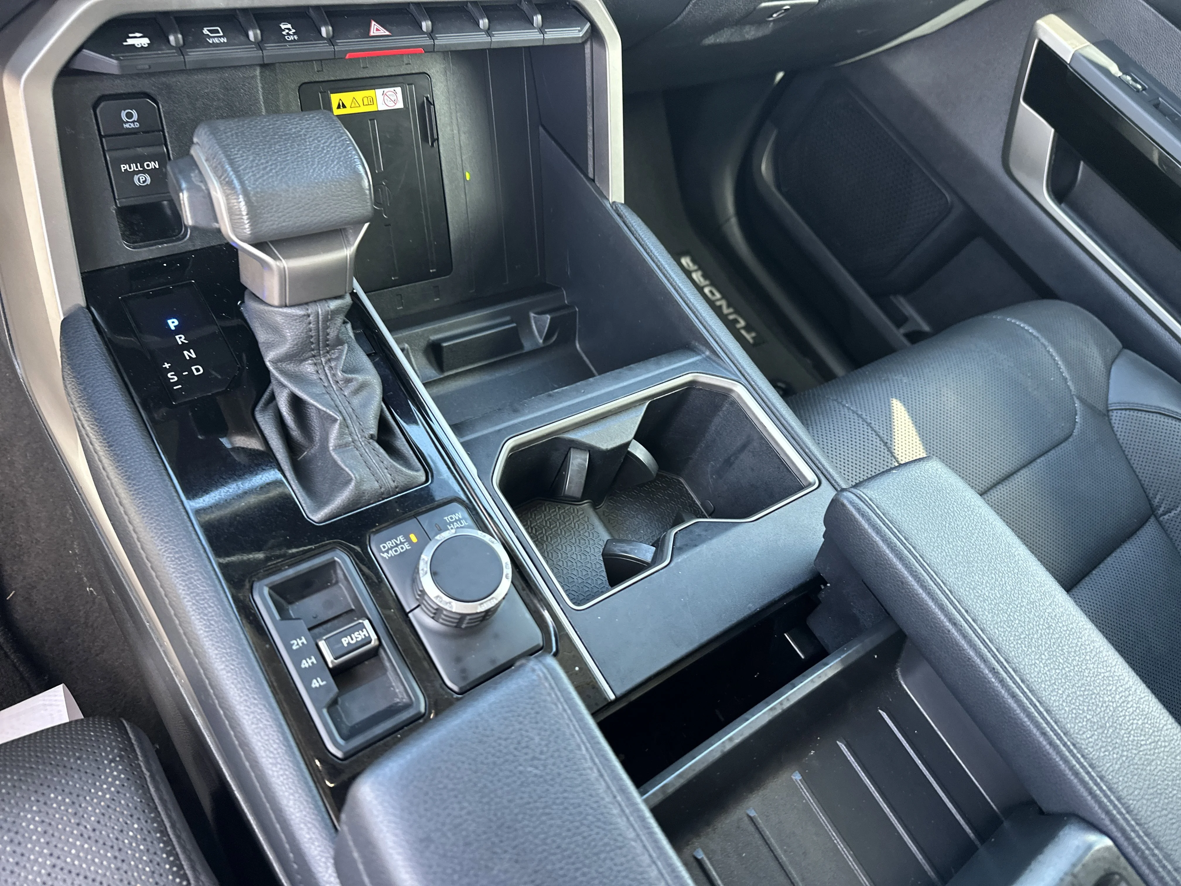 2022 Toyota Tundra Limited - Photo 33