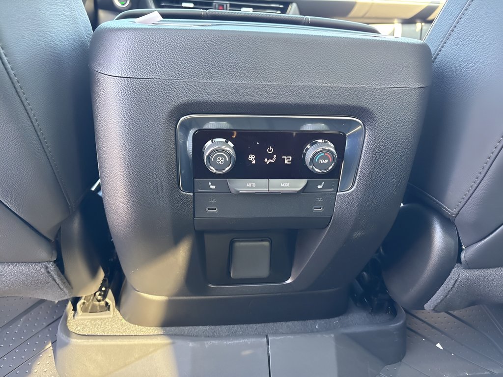 2026 Chevrolet Tahoe Premier - Photo 20