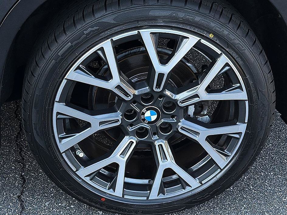 Used 2021 Mineral Gray Metallic BMW sDrive28i image 6