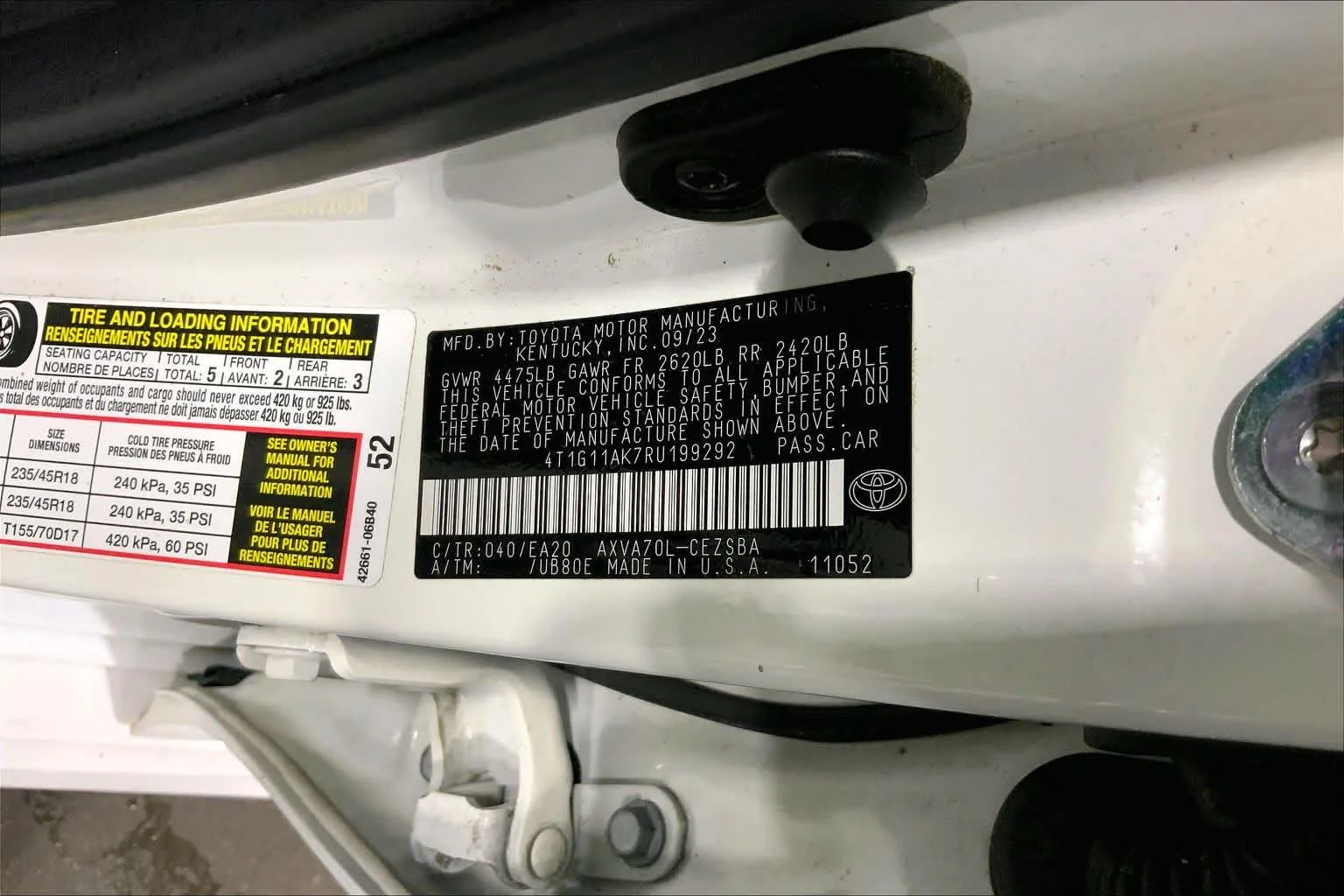 Used 2024 Ice Cap Toyota SE image 37