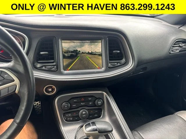 Used 2017 Black Dodge SXT image 10
