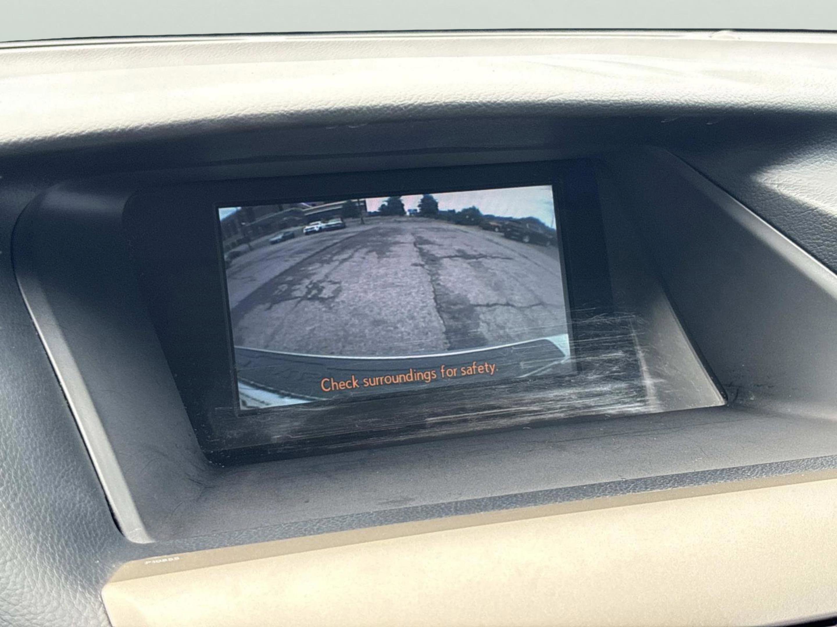 Used 2015 Silver Lexus 350 image 29