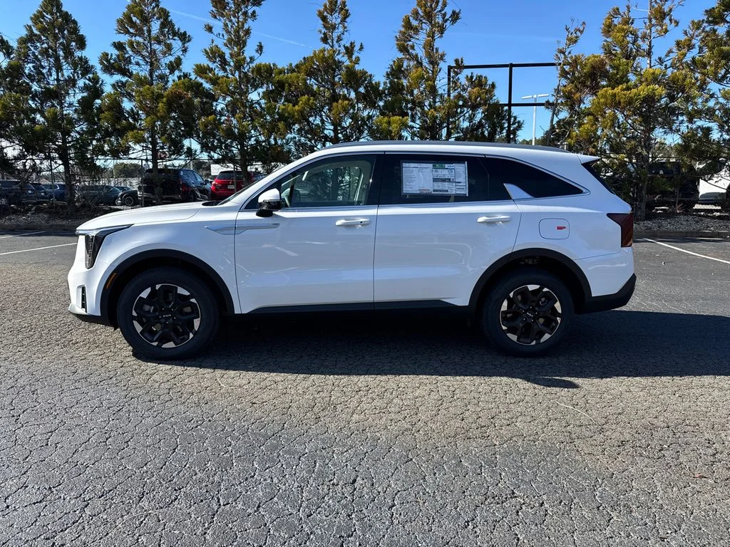 New 2026 White Kia S image 6
