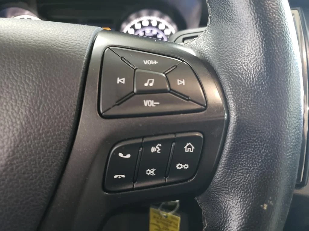 Used 2023 Black Ford XLT image 21