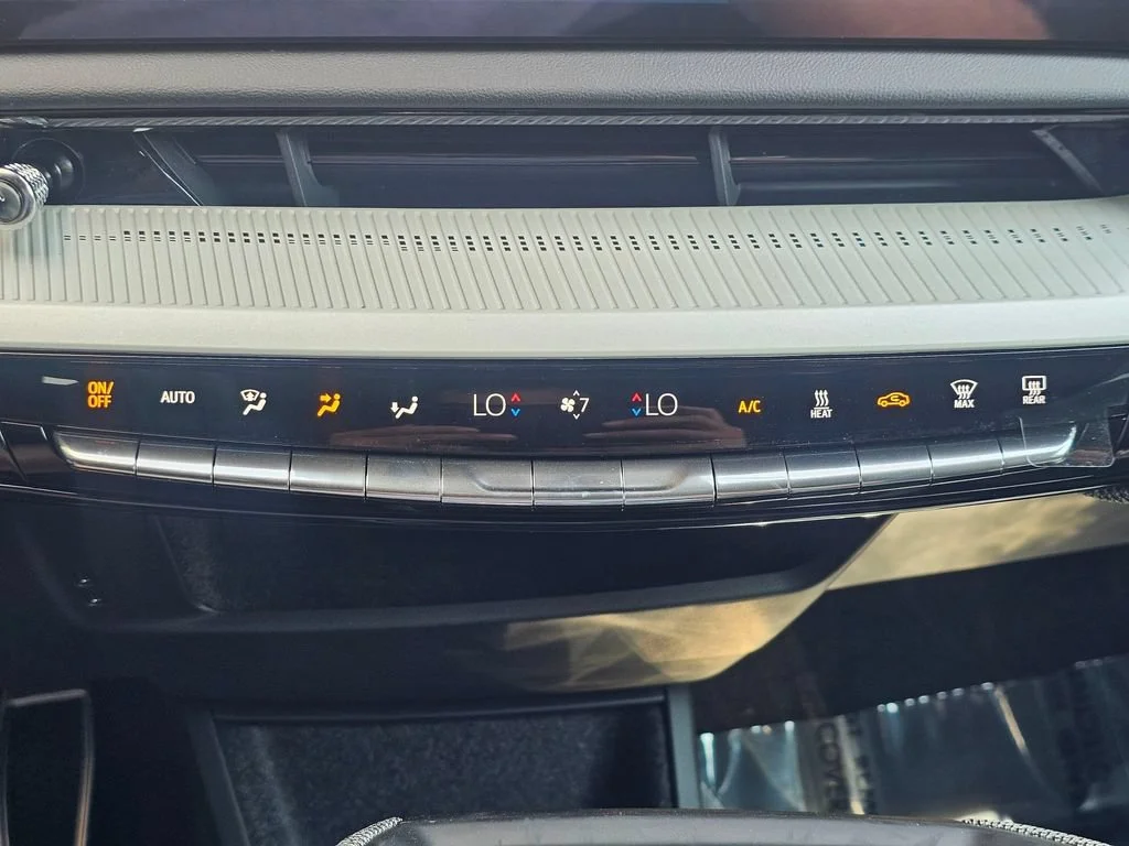 New 2026 Vibrant White Tricoat Cadillac Sport image 31