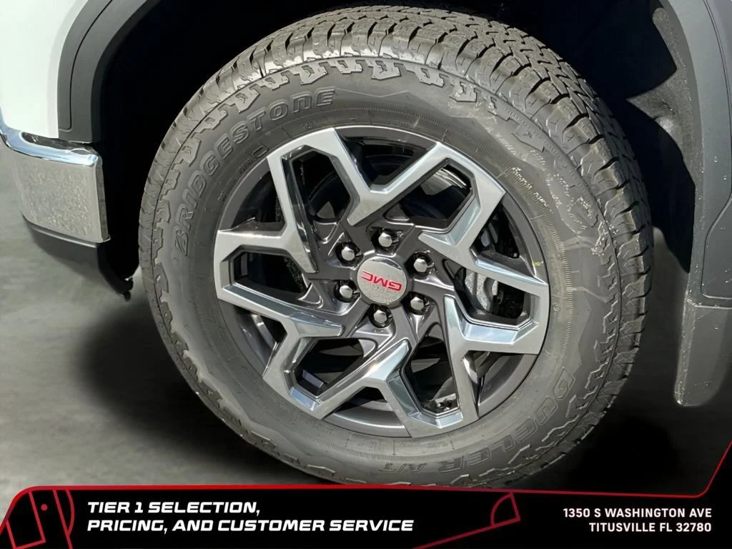 New 2026 Glacier White Tricoat GMC SLT image 32