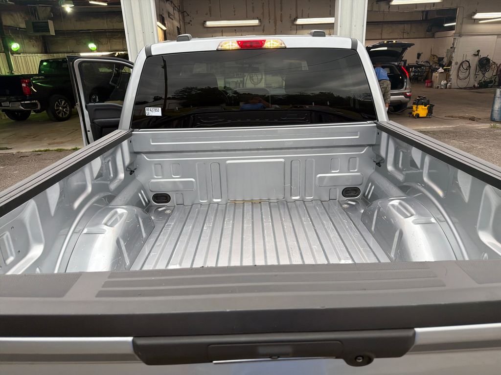 Used 2024 Silver Ford XLT image 21