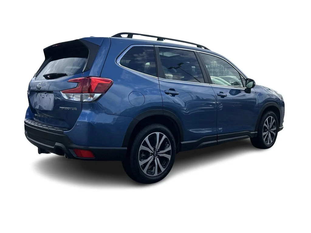 Used 2023 Horizon Blue Pearl Subaru Limited 2.5L CVT Low Mileage   Local BC image 15