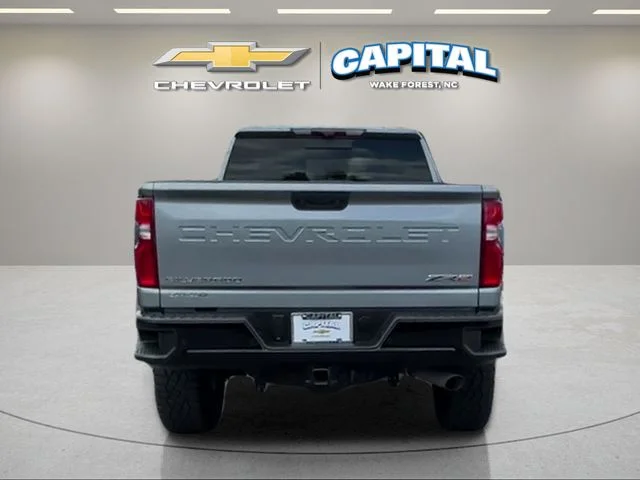 Used 2024 Gray Chevrolet ZR2 image 5