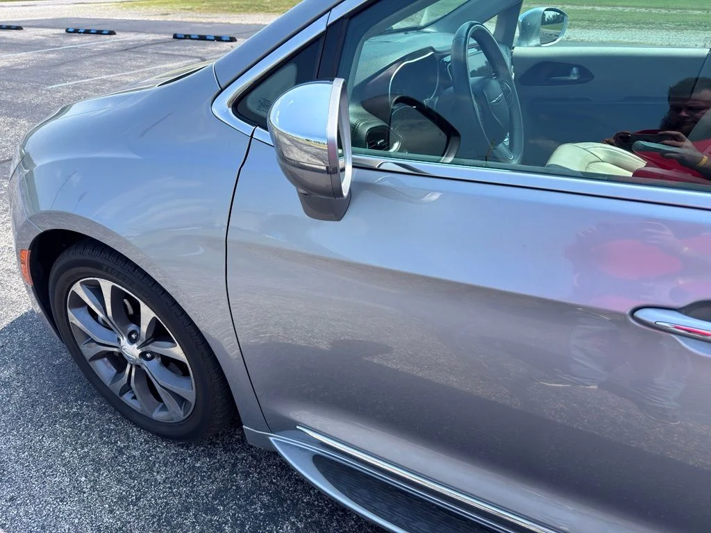 Used 2017 Silver Chrysler Limited image 20