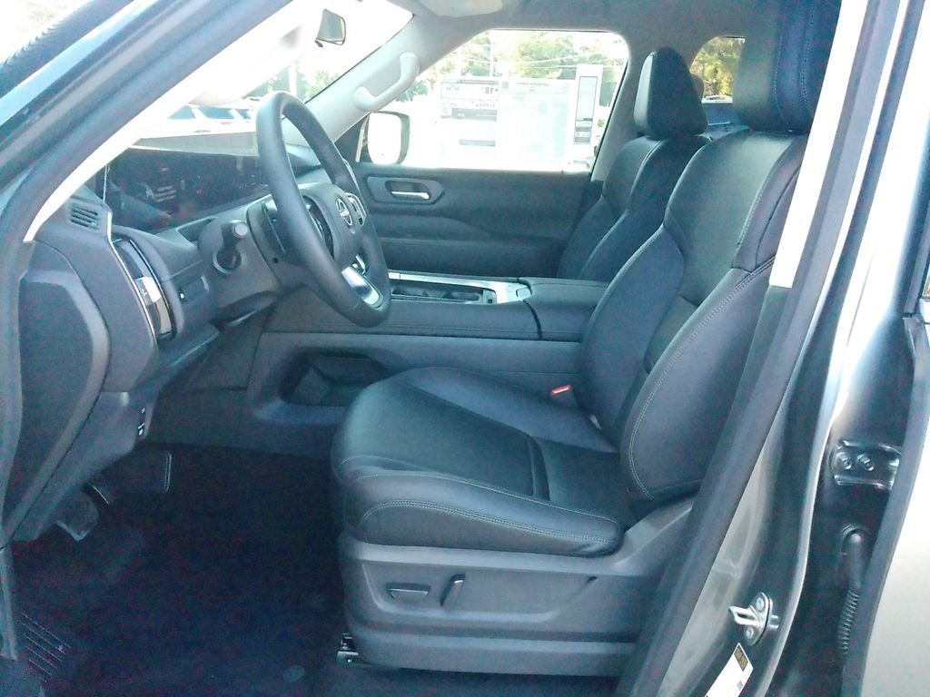 2026 Nissan Armada SV - Photo 12